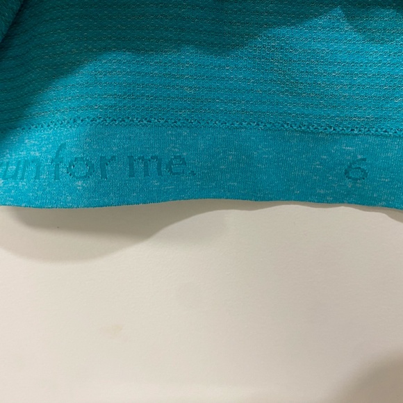 Lululemon tank - Picture 4 of 4